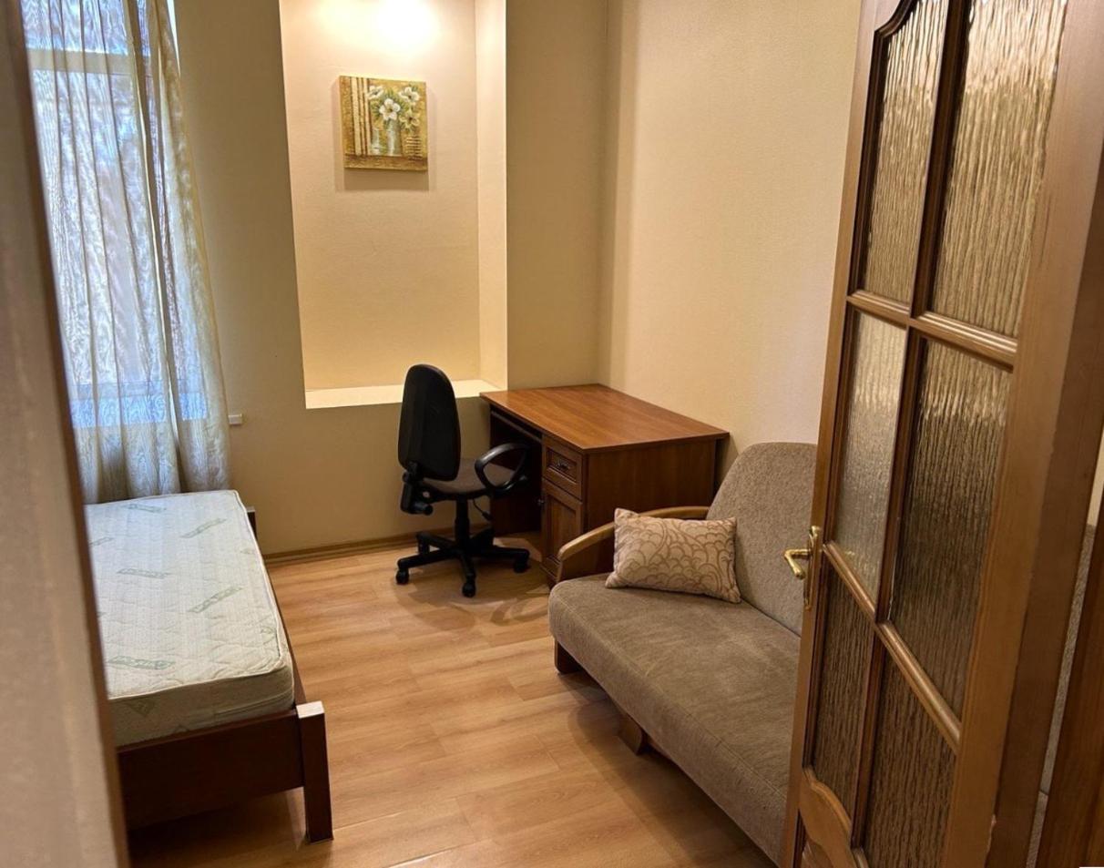 Апартаменти 3-Кімнатні, М. Майдан Незалежності Kiew Exterior foto