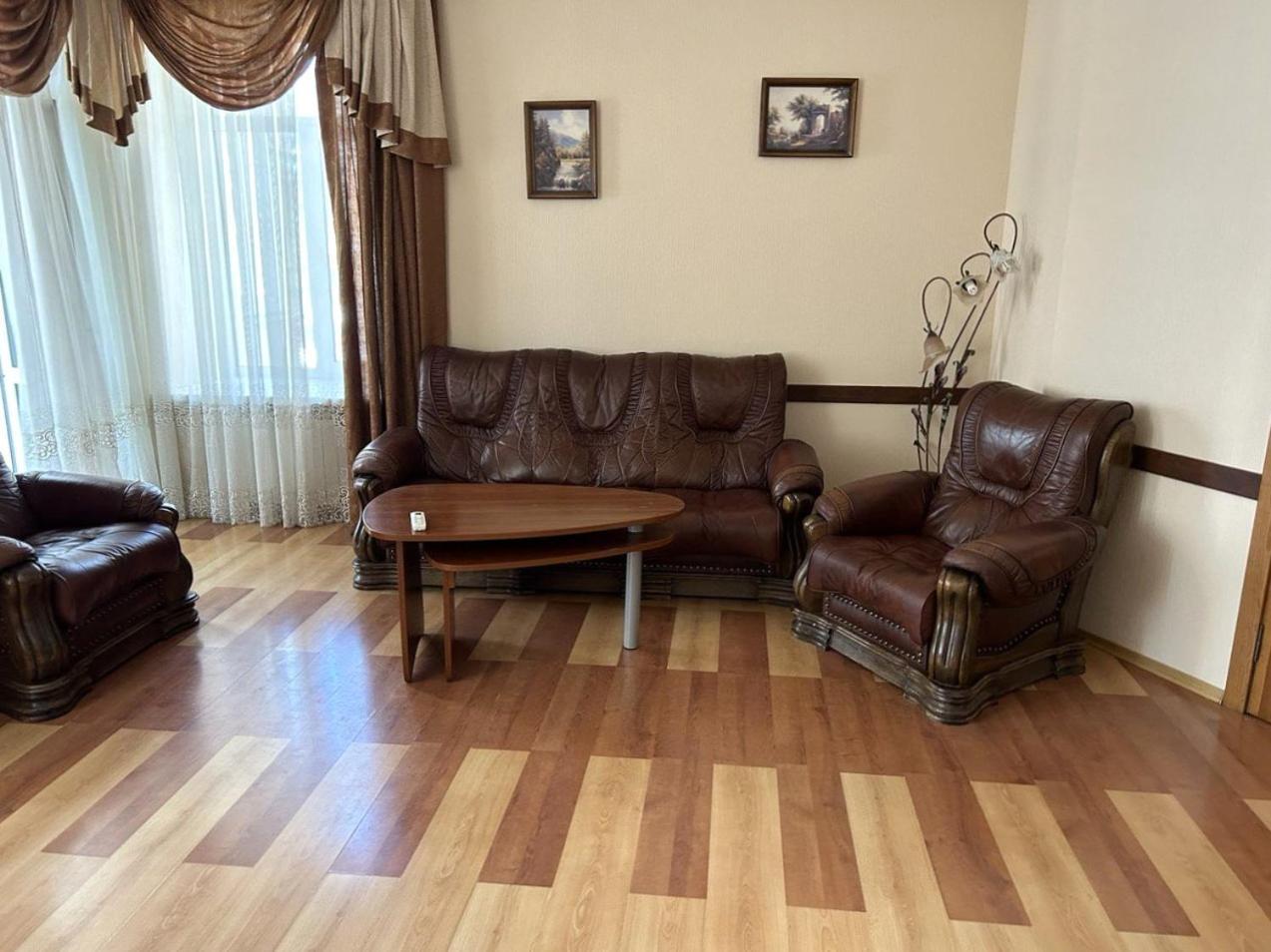 Апартаменти 3-Кімнатні, М. Майдан Незалежності Kiew Exterior foto